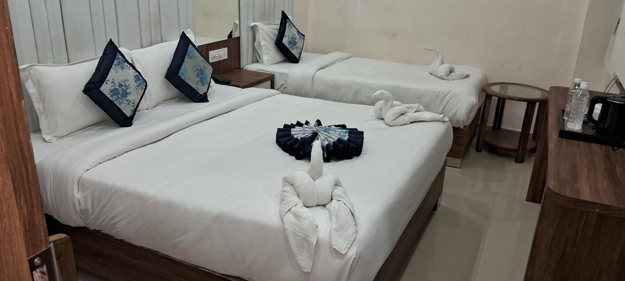 Hotel Shree Radha Krishna Váránasí Exteriér fotografie