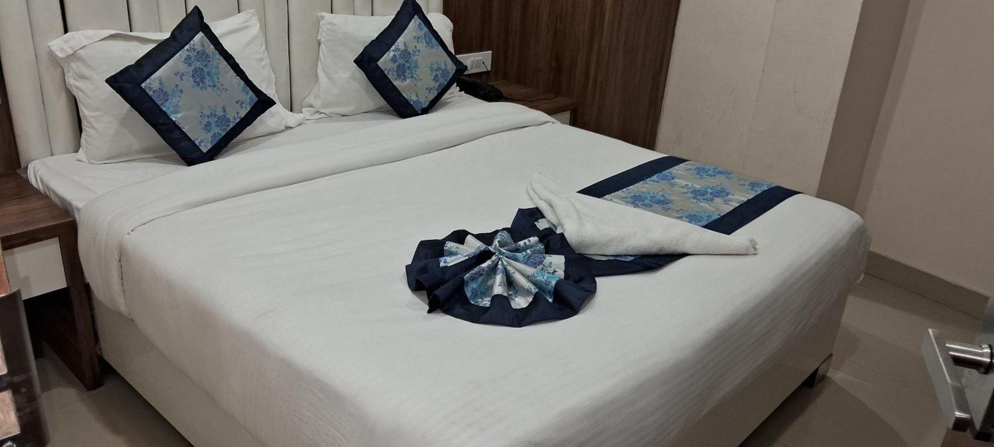 Hotel Shree Radha Krishna Váránasí Exteriér fotografie