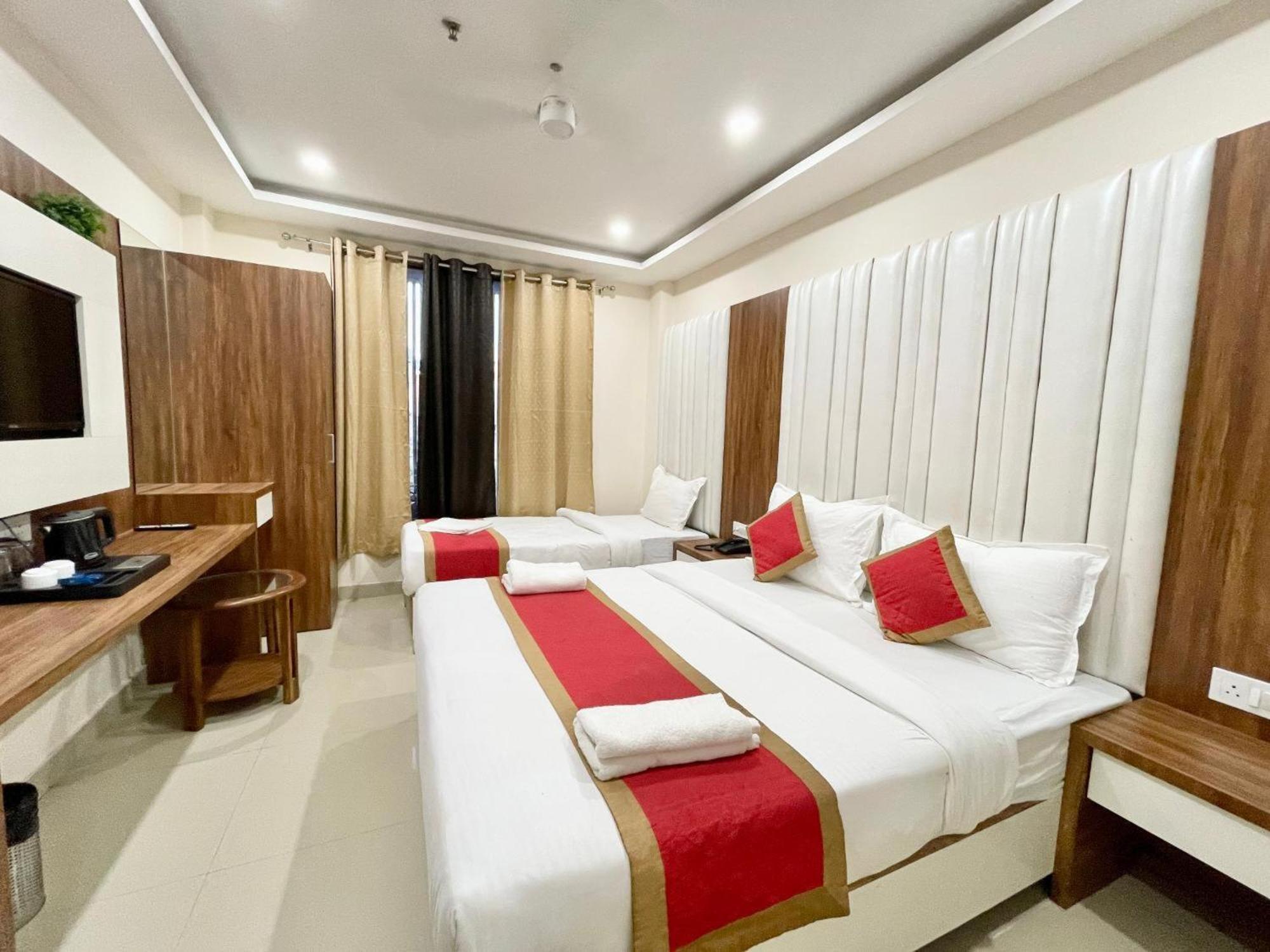 Hotel Shree Radha Krishna Váránasí Exteriér fotografie