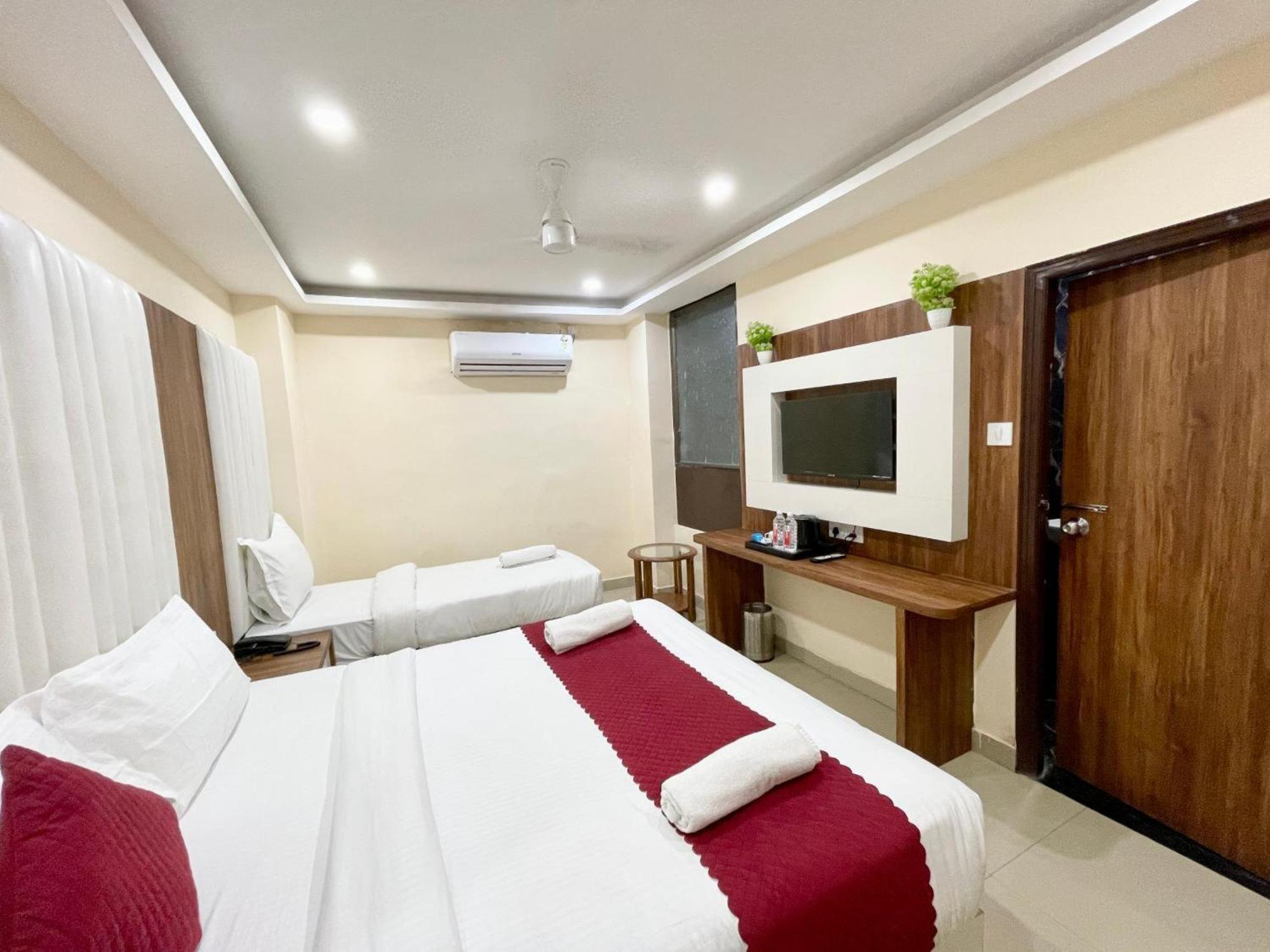 Hotel Shree Radha Krishna Váránasí Exteriér fotografie